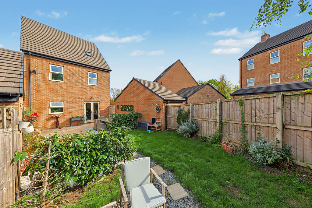 Comley Crescent